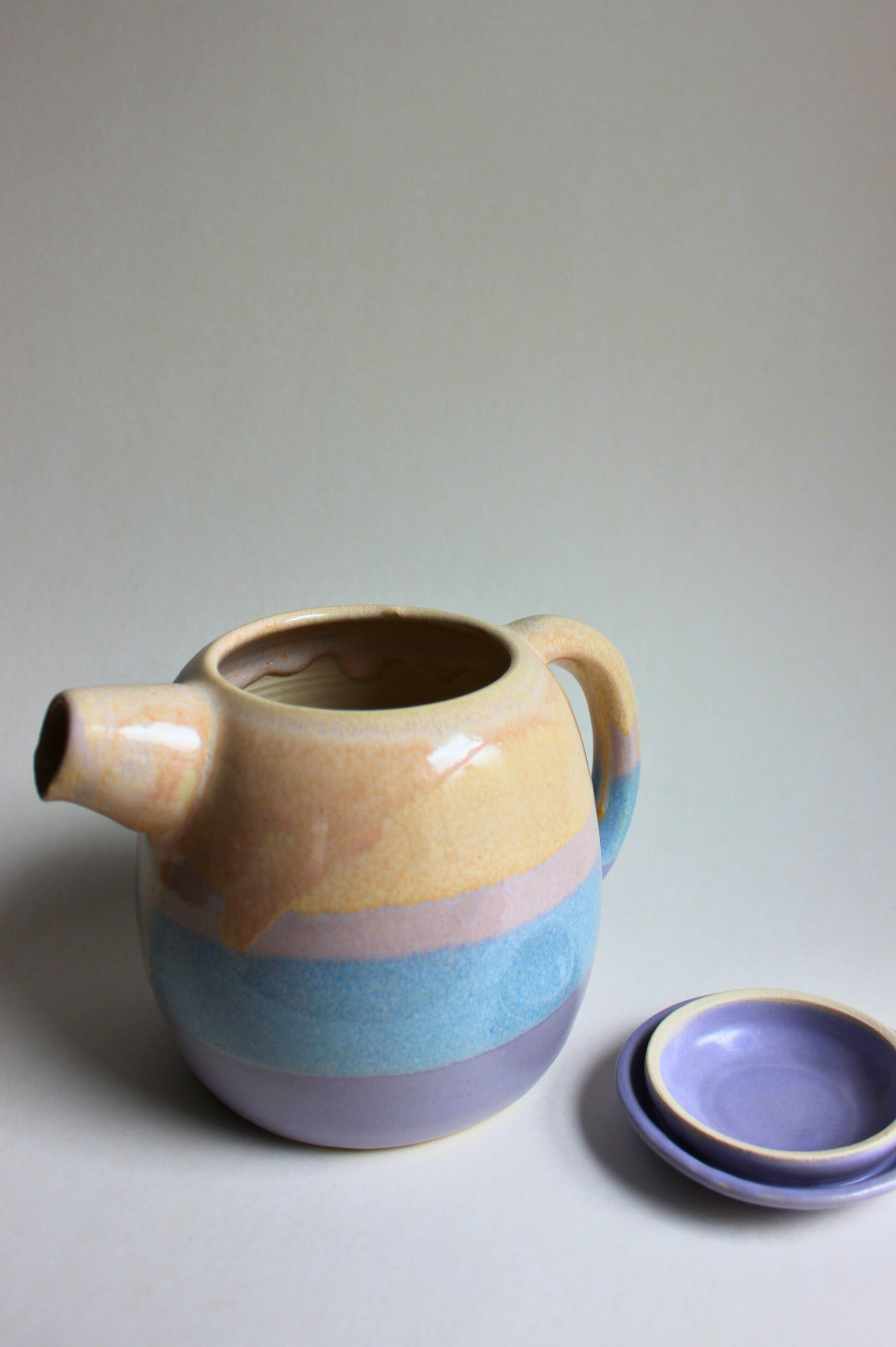 sunrise striped teapot