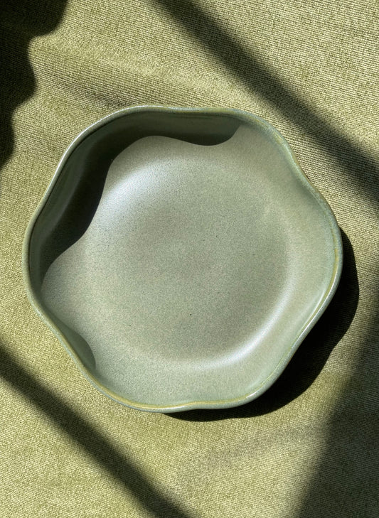 Jade wavy plate