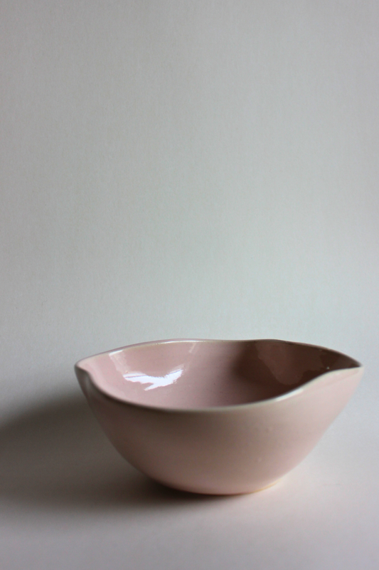 pink wavy bowl