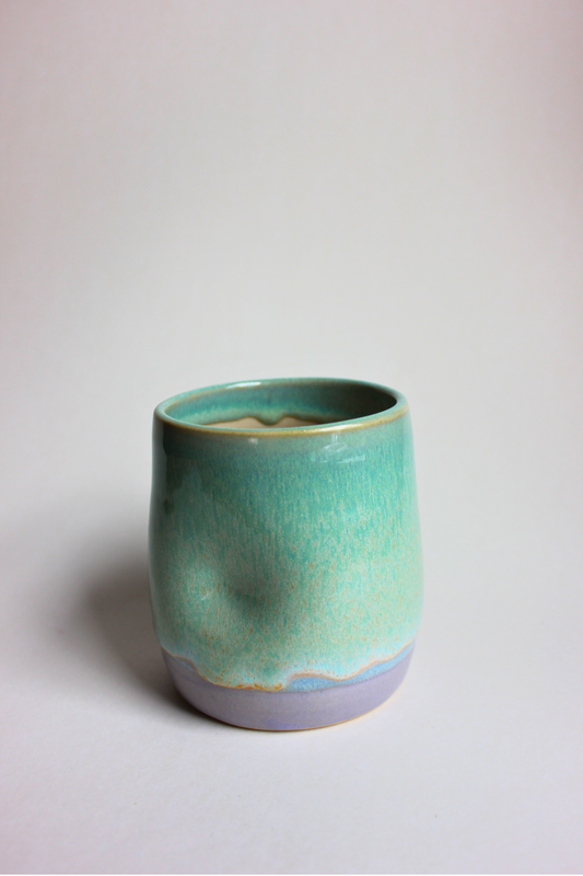 crashing waves thumb cup
